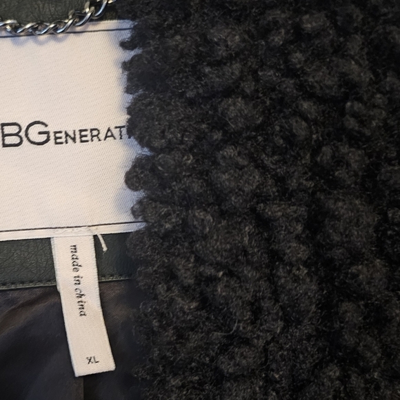 BCBGeneration  Sherpa Button Up Jacket - Picture 4 of 6